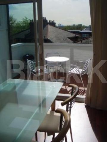 			VIEWINGS ESSENTIAL!, 3 Bedroom, 1 bath, 1 reception Flat			 Stratford Villas, CAMDEN SQUARE 